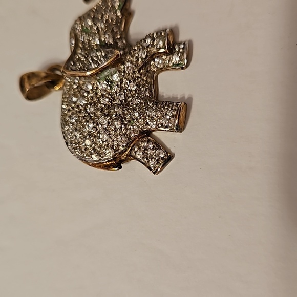 925 Rhinestone & Goldtone Accented & Outline Features Elephant Pendant - Picture 4 of 7